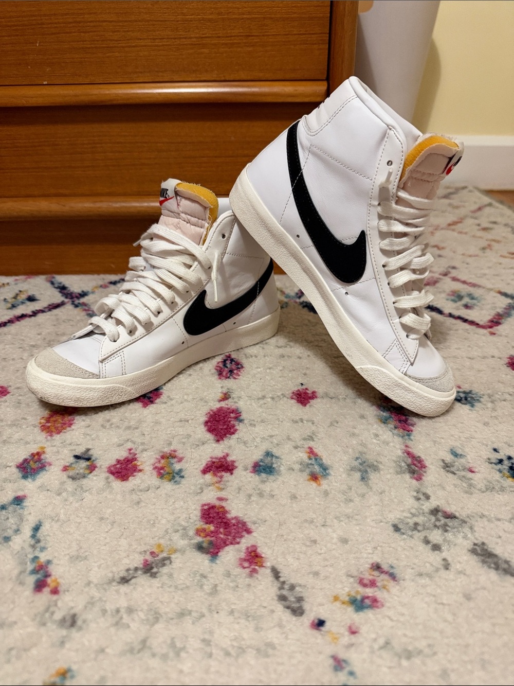 Nike Blazer Mid 77s sz 7.5